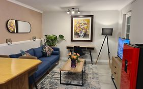 10 On Gillian Self-Catering Apartments - Not Affected By Loadshedding